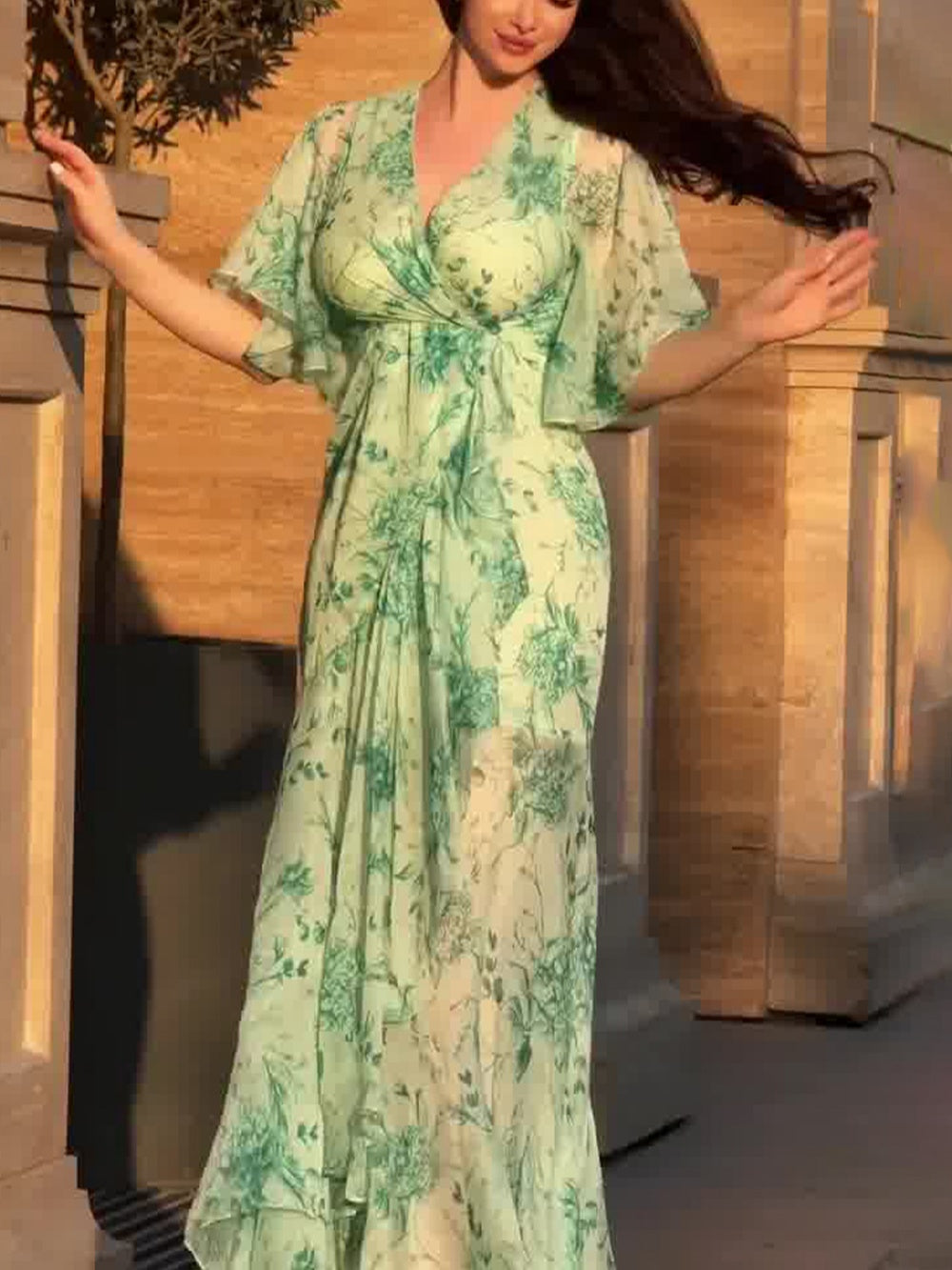 Robe Imprimée Rétro à Manches Trompettes et Col V